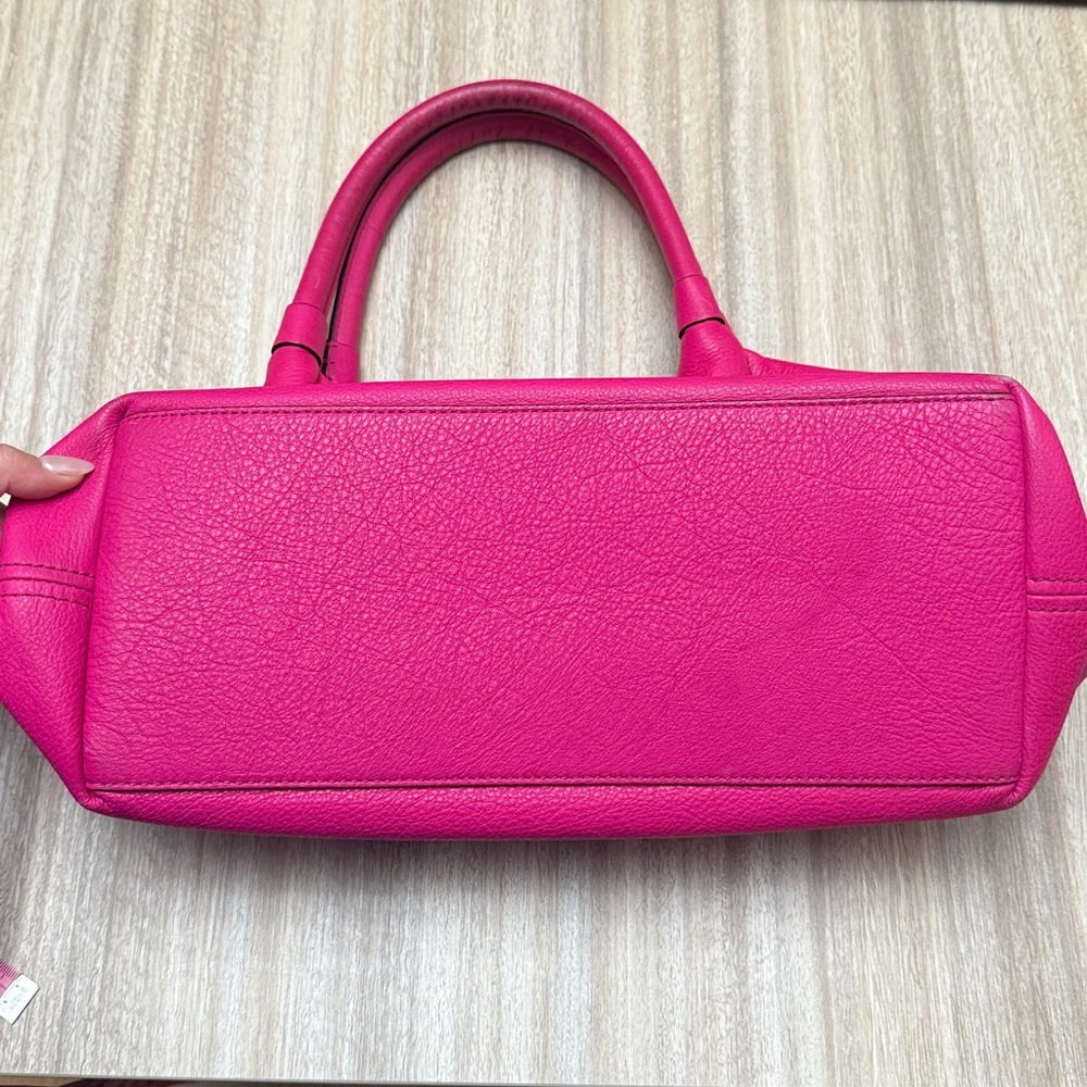 Kate Spade Berkshire Road Stevie Satchel in a hot pink (magenta) pebbled leather - Picture 8 of 13